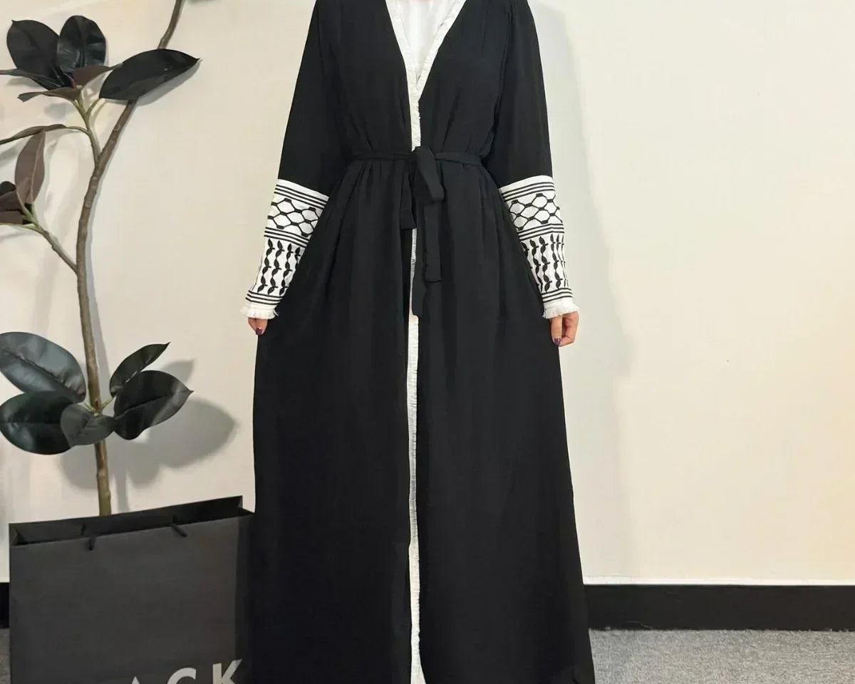 Alayna Borduren Abaya