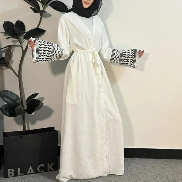 Alayna Borduren Abaya