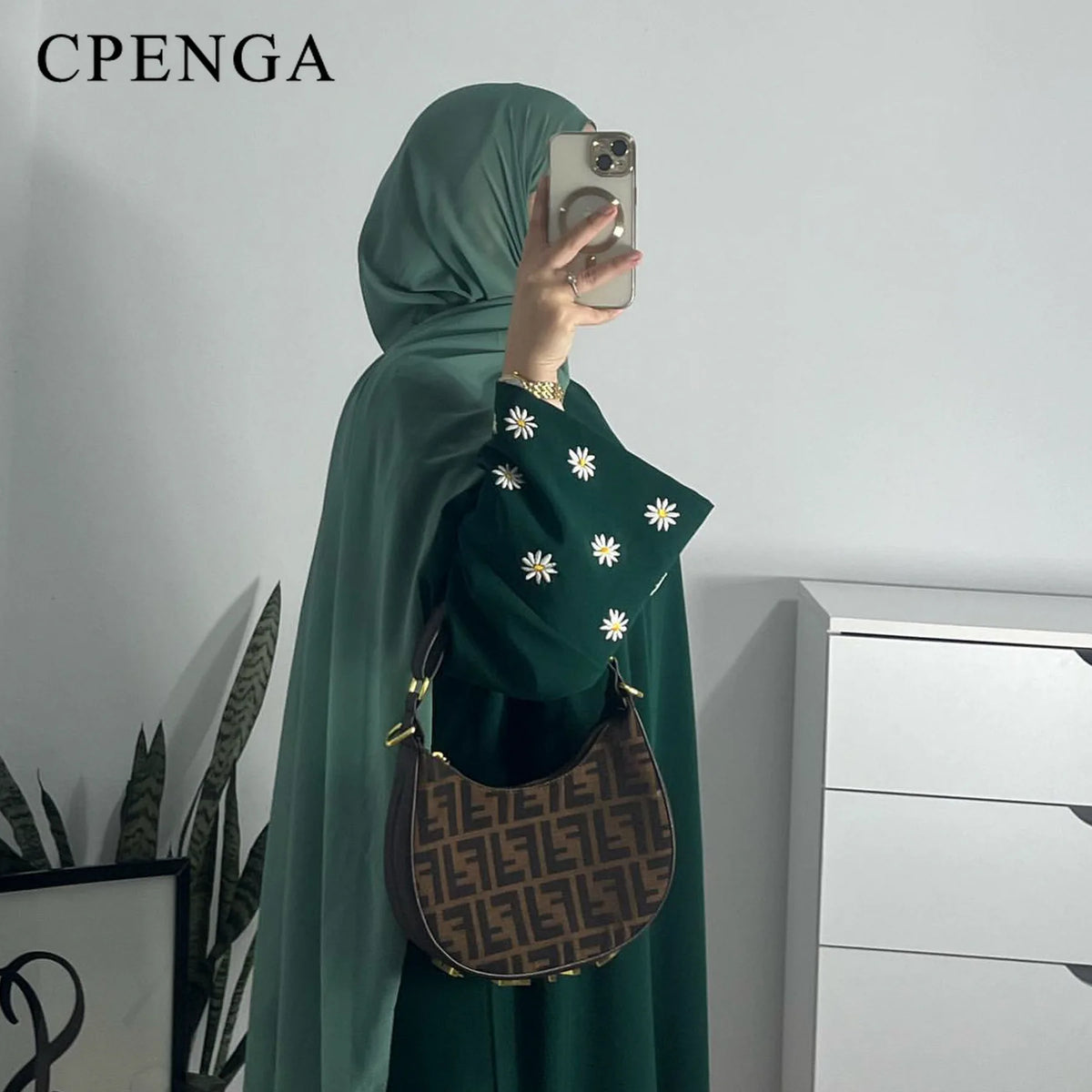 Hana Daisy Abaya