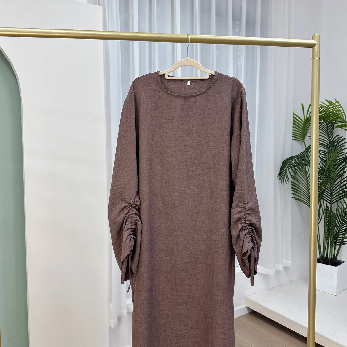 Amira Abaya Met Strikband